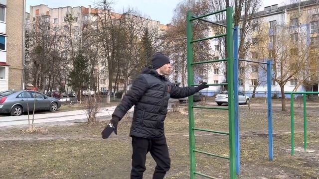 Болит в пояснице? Защемило нерв?Комплекс упражнений на турниках смотреть онлайн