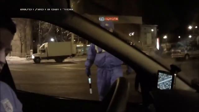 Водитель автомобиля пьяный в ГАВНО! смотреть онлайн