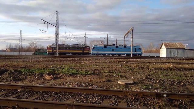 "Эксклюзив" Электровозы ЭП1М и ЧС4Т-397 смотреть онлайн