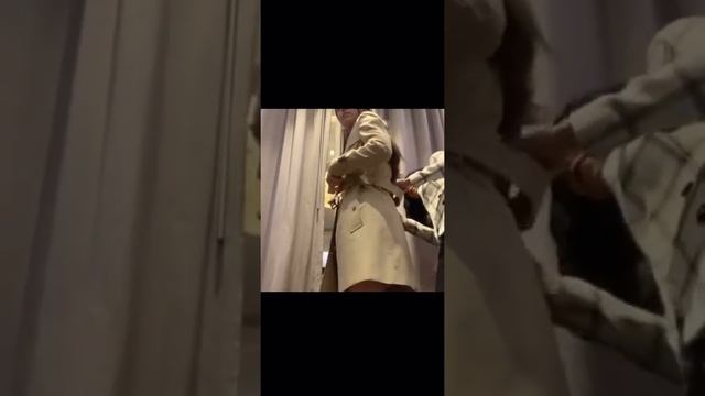 #Burberry How to tie the Burberry Trench Coat #IFWoman #StyledByIvanna смотреть онлайн