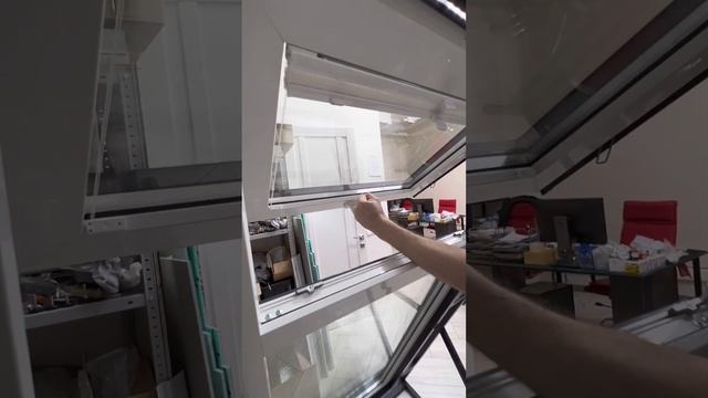 МАНСАРДНОЕ ОКНО с ручным управлением