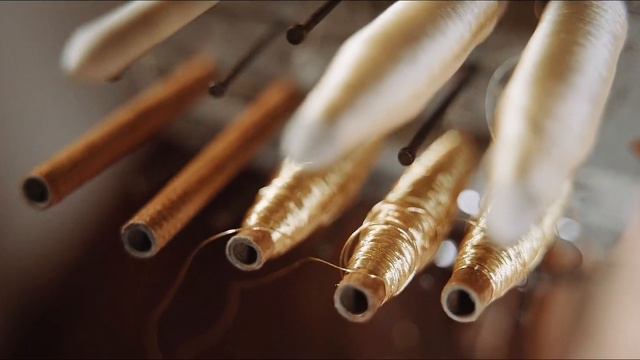 L' Arte della Tessitura Manuale della Seta | The Art of Hand-Weaving in Silk © Fondazione Lisio смотреть онлайн