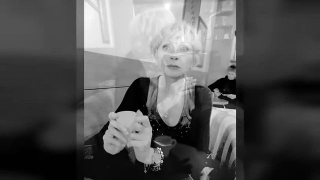 «АЛЕКС - ЮСТАСУ...» Свои стихи читает Наталья Михайлец смотреть онлайн