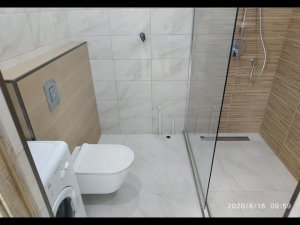 Совмещенная Ванная комната с душевой из плитки