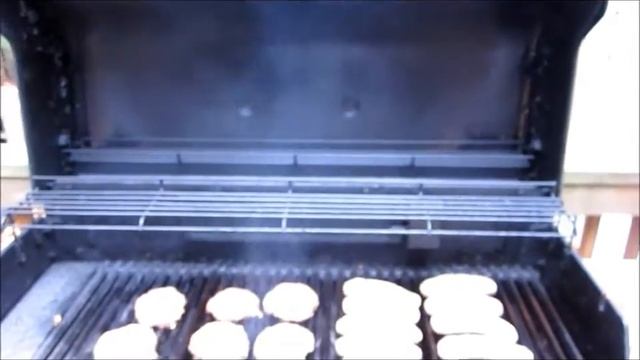 Game Day Burgers and Sausages смотреть онлайн
