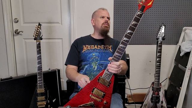 DEAN Dave Mustaine VMNT X3. 1 Angel of Deth, 1 Black Flame w/Floyd and a Limited run Red Flame. смотреть онлайн