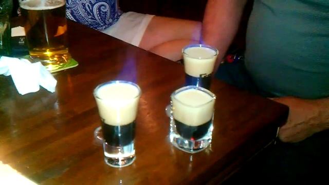How to drink B52 :-) смотреть онлайн