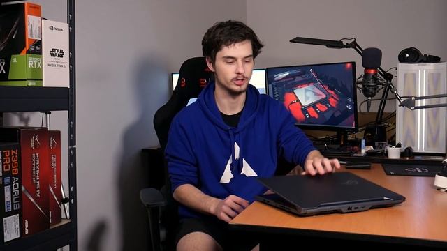 Tenhle notebook má DVĚ obrazovky!  Představení ROG Zephyrus DUO