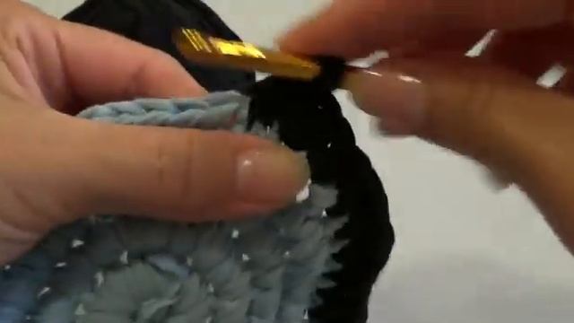 Коврик из средних кружочков смотреть онлайн