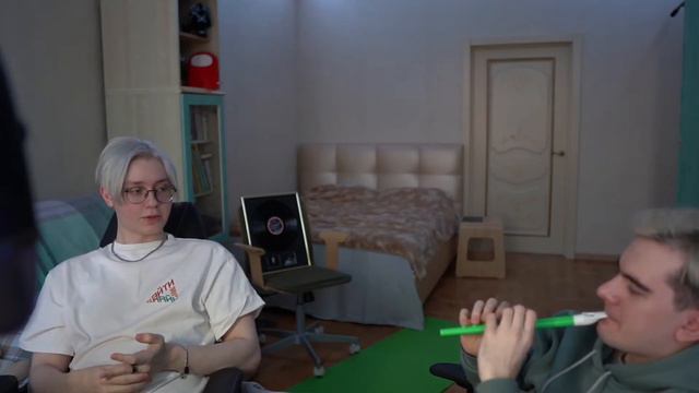 братишкин дудит на кожаной дуделке...♡ смотреть онлайн