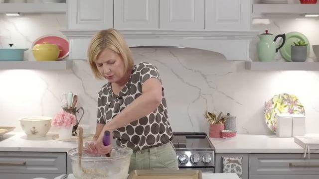 Anna Olson Bakes Her Famous Classic Chocolate Chip Cookies смотреть онлайн