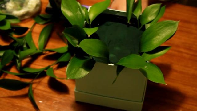 Букет в коробке своими руками / Коробка с цветами / bouquet in a box смотреть онлайн