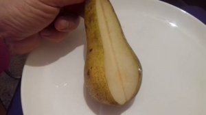 Обзор  груши  Аббат фетель купленой в супермаркете