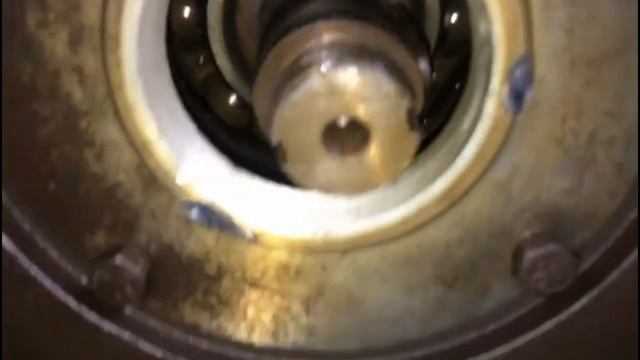 Ремонт тепловоза ТГМ23. Ремонт гидромуфты привода вентилятора (часть 1) смотреть онлайн