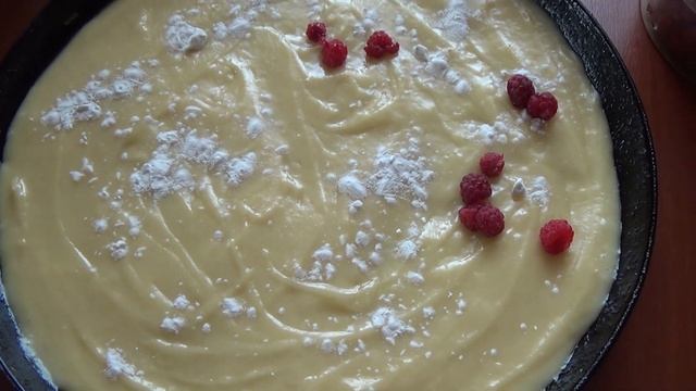 Сладкий пирог со свежей малиной. смотреть онлайн