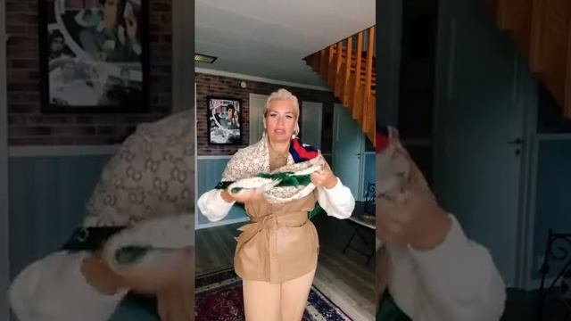 Очень просто и красиво завязать платок 2в1@yargaladodeya смотреть онлайн