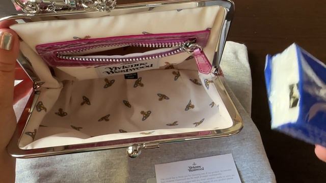 ASMR VIDEO NEW BAG VIVIENNE WESTWOOD НОВАЯ СУМКА АСМР ВИДЕО ШЕПОТ смотреть онлайн