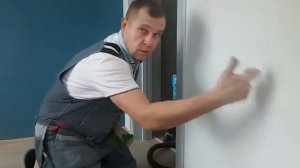 крепление пластиковых плинтусов с кабель каналом.