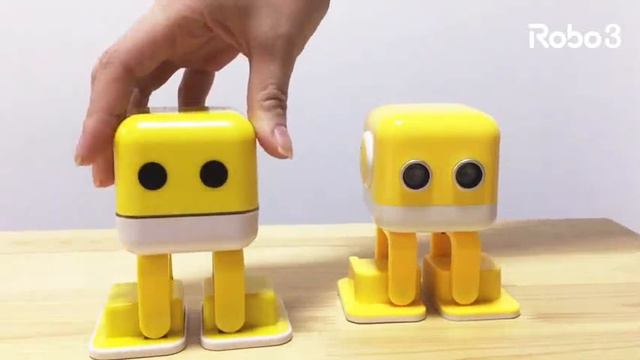Real And False Contrast Of Cubee Robot！
