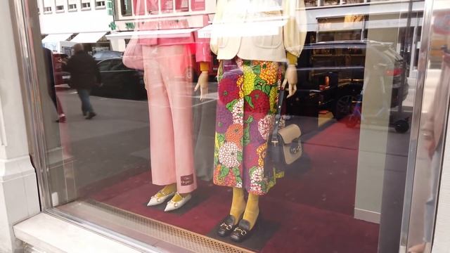 ПРОГУЛКА по ЦЮРИХУ: РАССМАТРИВАЕМ ВИТРИНЫ ?? смотреть онлайн