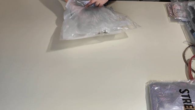 Лот 2063 Сток для маркетплейсов. To be too детская одежда. 1890руб/кг вес 19.5кг 121ед Себ-ть 304р смотреть онлайн