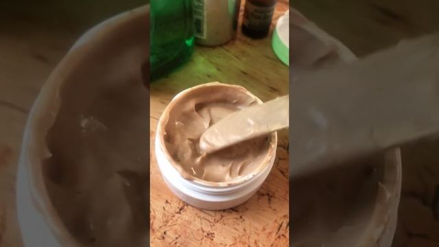 Маска гибискус-Роза-сандал-миндаль для упругой кожи смотреть онлайн