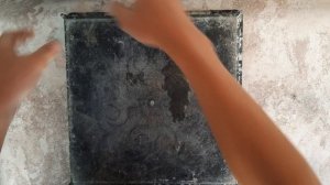 Как аккуратно достать плитку из формы.