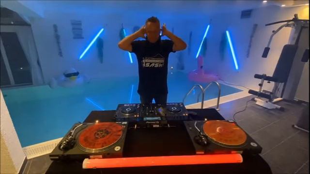 Dj SASH! - Pool Session (In The Mix) смотреть онлайн