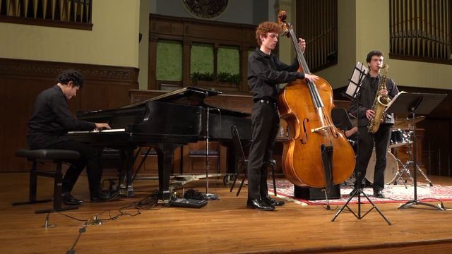Henry Plotnick plays F.S.R. (Ray Brown) смотреть онлайн