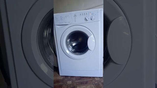 Стиральная машина Индезит Wisl 82 смотреть онлайн