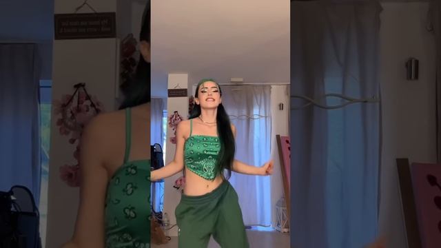 Always in green ? #dance смотреть онлайн