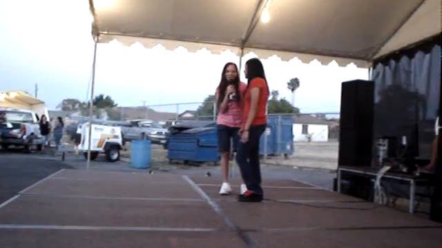 RITA N' SAVANNAH AT DA TALENT SHOW смотреть онлайн