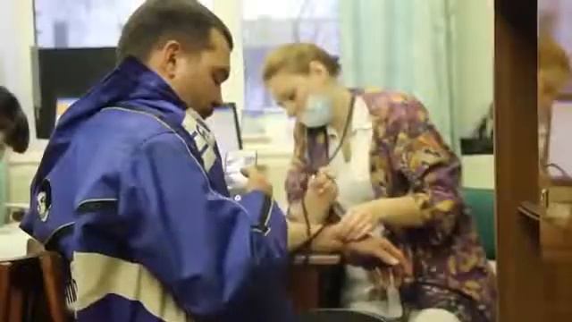 Погоня за пьяными на БТР! смотреть онлайн