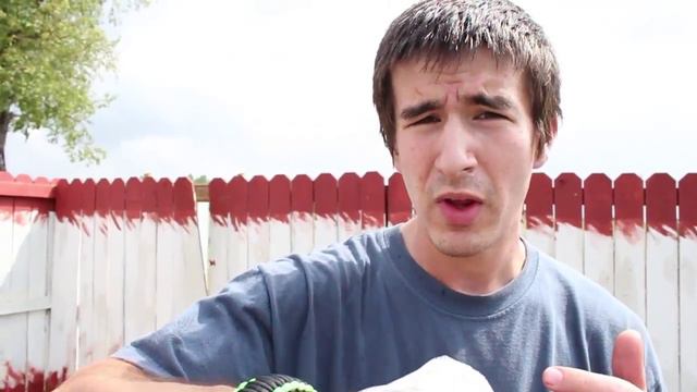 Newspaper Brass Knuckles! How to survive the "ZOMBIE APOCALYPSE". смотреть онлайн