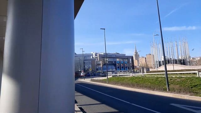 Необычный стеклянный мост в Москве