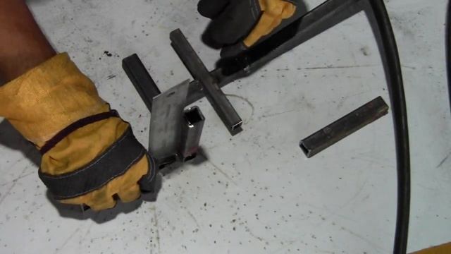 секретный инструмент ! для правки водостоков 一个秘密工具！a secret tool ! смотреть онлайн