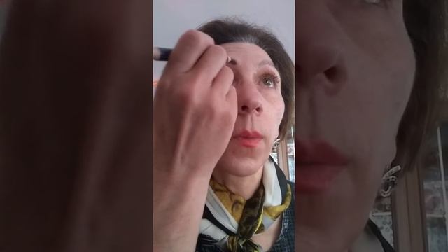 Двусторонний карандаш для бровей. Новинка! смотреть онлайн