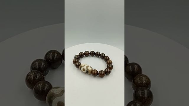 Аристократ Дзи (браслет бронзит) смотреть онлайн