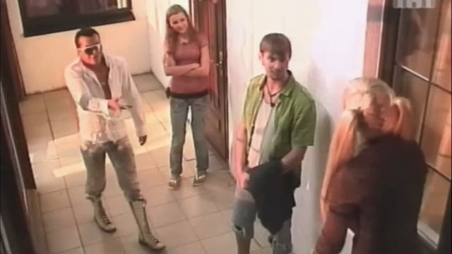 Неприступная Олечка [2]