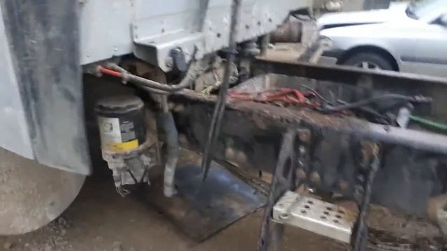 (Фрэд 2)Снимаем кабину с Freightliner продолжение смотреть онлайн