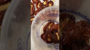 Вяленые помидоры без масла не дорого и очень вкусно.