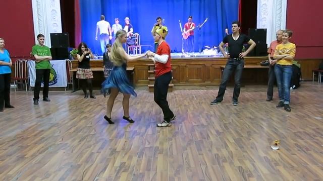 Презентация Михаил Парфенов и Маргарита Кузнецова, школа Forro United, День Танца 2015 смотреть онлайн