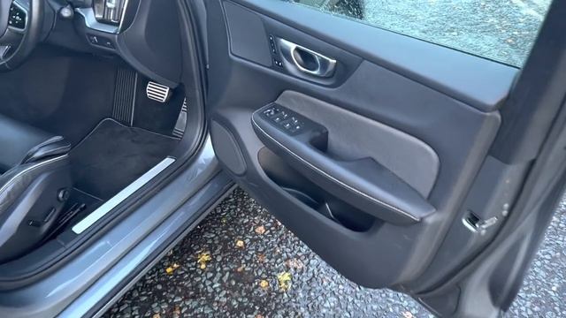 Volvo V60 T4 Auto смотреть онлайн