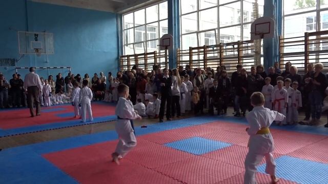 Каратэ дети ката первые шаги.Часть 1. смотреть онлайн