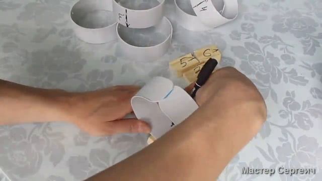 Подставка под цветы из пластиковой трубы. Поделки для сада смотреть онлайн