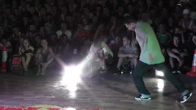Yalta summer jam 2012 footwork Mel vs Krab смотреть онлайн