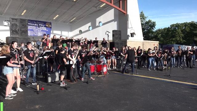 Seneca River Days 2022 B’ville Bees Pep Band Song: Firework with Sony FDR AX700 4k 6/10/2022 смотреть онлайн