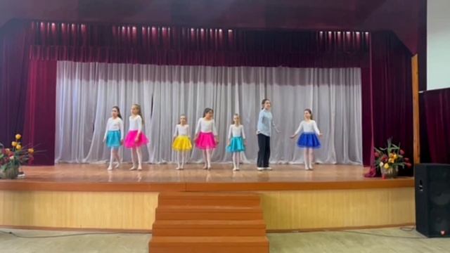 "Куклы". Ансамбль " Созвездие". Смешанная возрастная категория. смотреть онлайн