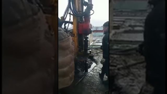 Бурение скважины под воду на дачном участке в Московской области | Обустройство скважины под ключ смотреть онлайн