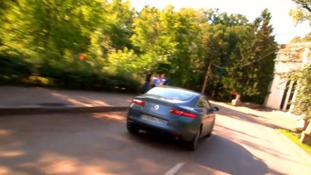 Оцениваем всю логику и эстетику Renault Laguna Coupe смотреть онлайн